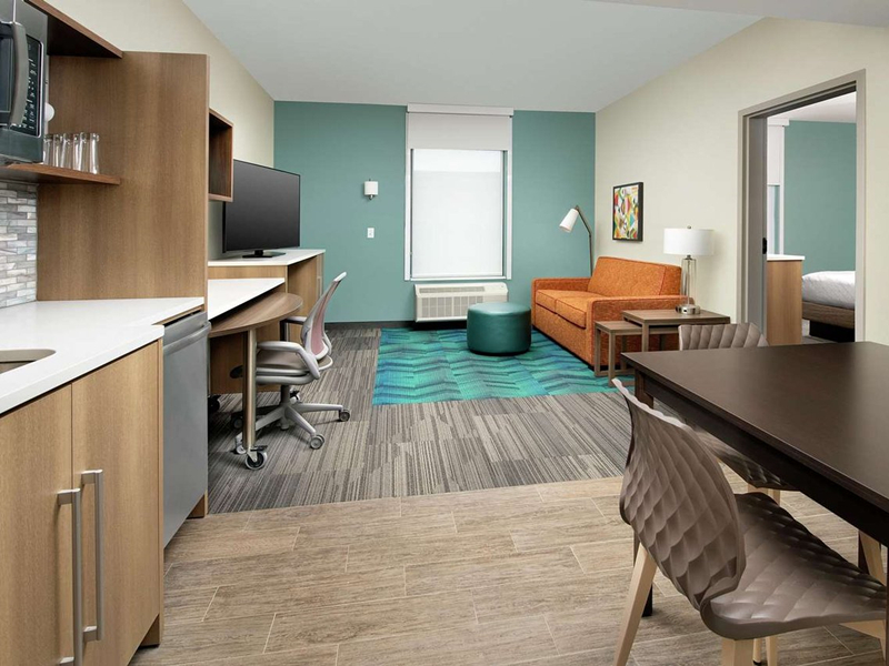 Hilton Home2 Suites, muebles de hotel tamaño king